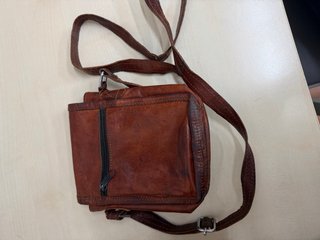 Bolso Gustin Cuero Marrón