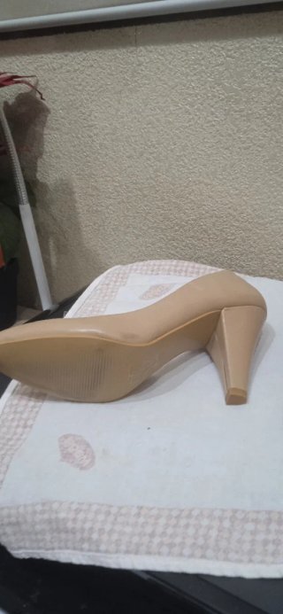 Zapatos de tacón alto para señora
