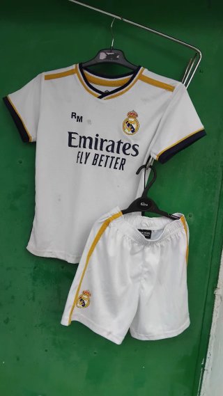 Conjunto Real Madrid Camiseta y Pantalón