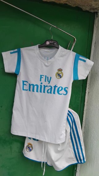 Conjunto Real Madrid Camiseta y Pantalón