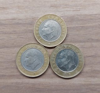 3 monete da 1 lira turca (2009)