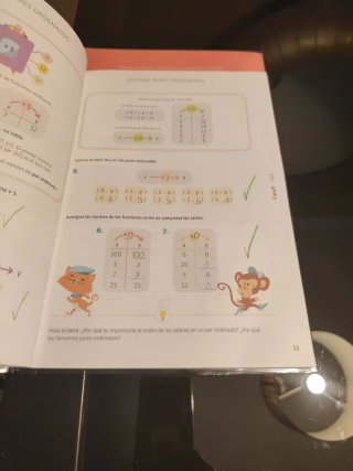 Libros 1 y 2  dematemáticas EMAT 4° Primaria