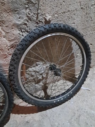 Llantas BMX Redline 20 x 1.50