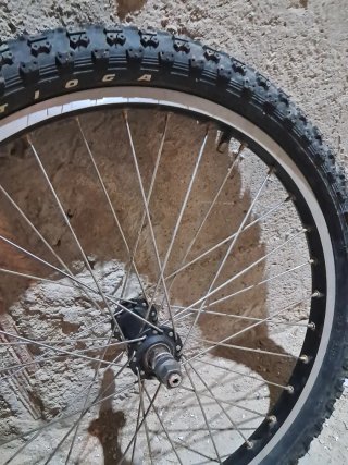 Llantas BMX Redline 20 x 1.50