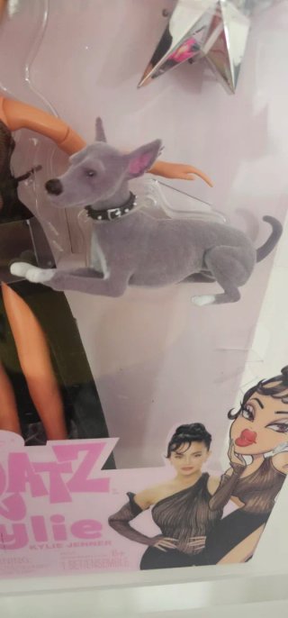 Bratz Kylie Jenner Muñeca con Perro