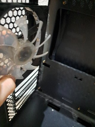 Caja PC Gaming con ventiladores