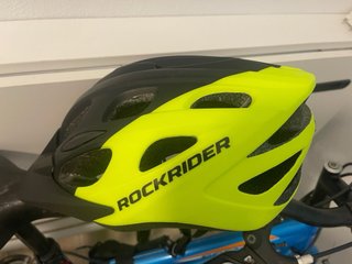 Bicicleta infantil Boomerang azul con casco