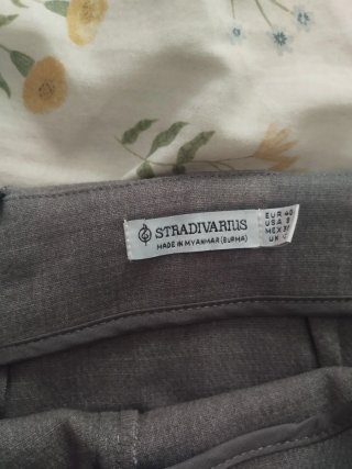 Falda pantalón Stradivarius gris Talla M
