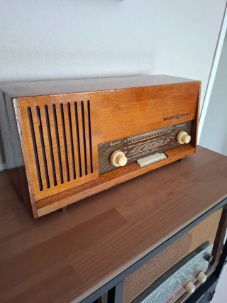 Radio Loewe Vintage
