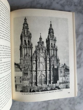 Ars Hispaniae XIV. Historia Universal