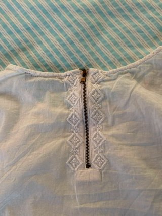 Blusa blanca bordada