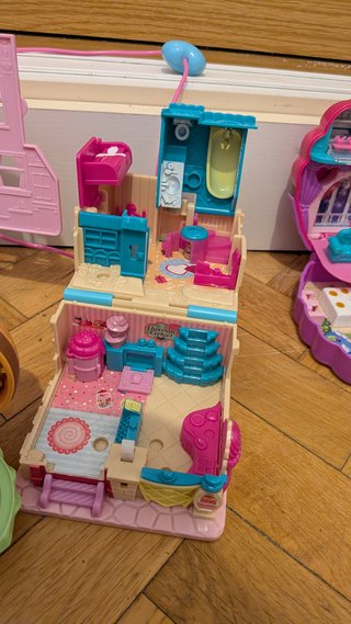 Lote de muñecas y casas Polly Pocket
