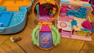 Lote de muñecas y casas Polly Pocket
