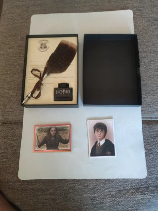 Pluma y figuras Harry Potter