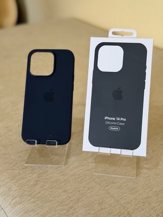Capa Silicone iPhone 14 Pro Preta