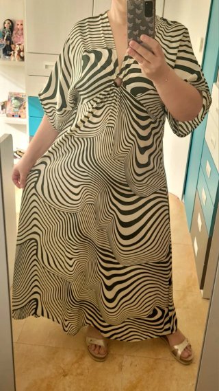Vestido Amichi T-XL ( 42/44) nuevo