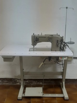 Máquina BERNINA 217 Industrial Zig-Zag