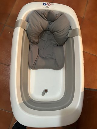 Bañera plegable Twistshake con cojín