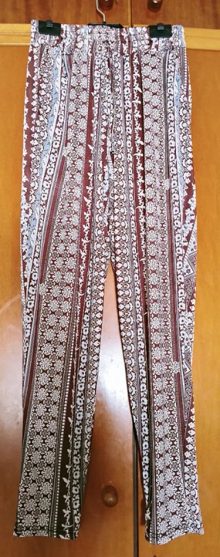 Pantaloni estivi stampati in tessuto