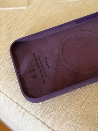 Capa Apple iPhone 16 Pro Roxo Silicone MagSafe