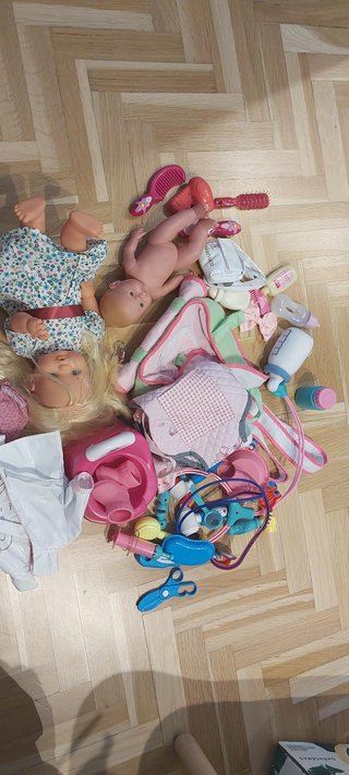 Lote Muñecas y Ropa y Accesorios Bebé