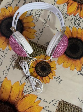 Cuffie Bianche con Dettagli Rosa
