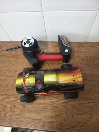Coche RC WLtoys Monster Truck