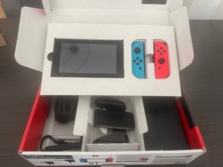 Nintendo Switch Azul y Rojo