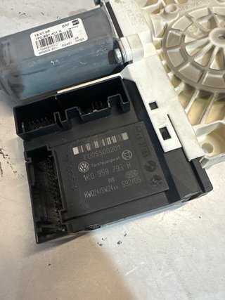 Motor elevalunas Seat Leon MK2 1P Izquierdo