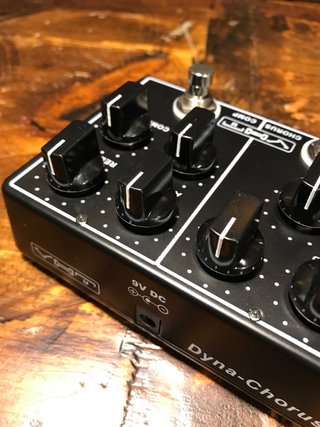 Pedal VHT AV-DC1 Dyna-Chorus Guitarra