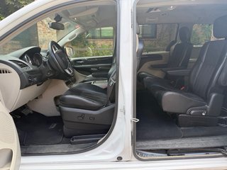 Lancia Voyager 2015