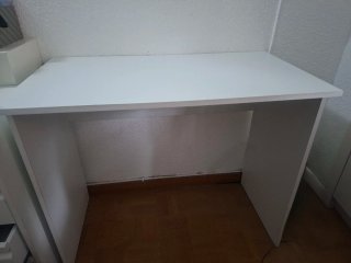 Escritorio blanco