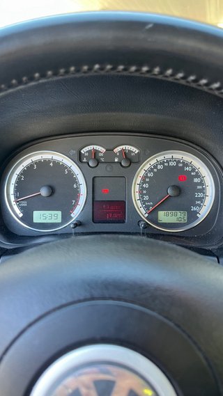 Volkswagen Golf 2003