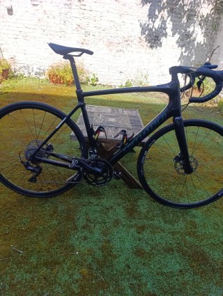 Bicicleta Specialized Roubaix 2021