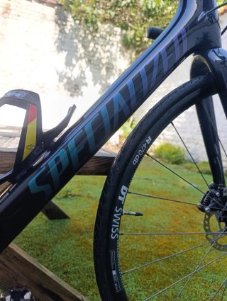 Bicicleta Specialized Roubaix 2021