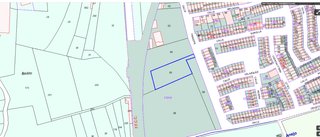 Parcela urbana de 6.996 m² con gran fachada a Ctra