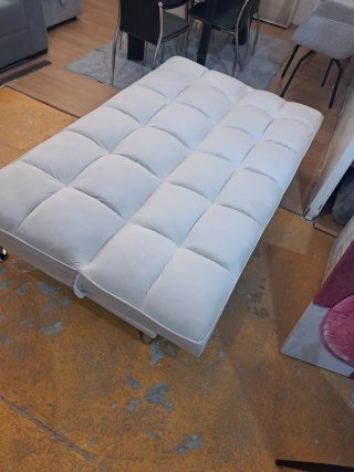 Sofá cama beige Tercio pelo, oferta
