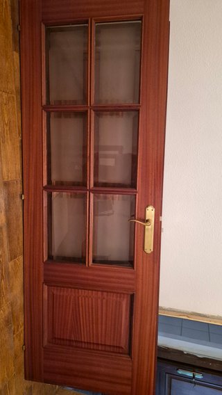 Puertas interior. De madera.