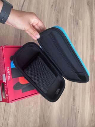 Nintendo Switch OLED Azul y Rojo