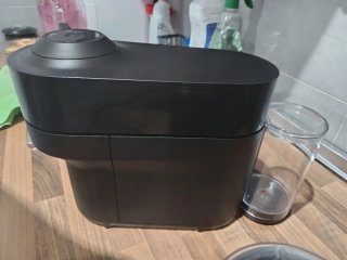 Cafetera Nespresso + Aeroccino COMO NUEVO