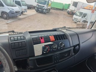 IVECO 180E 25 2015