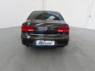 Volkswagen Passat 2011