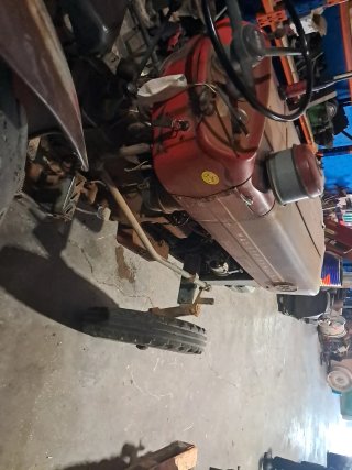 Tractor Massey Ferguson MF 135 para piezas