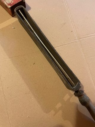 Coramella antica in legno e metallo