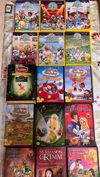 Lote DVDs Infantiles Disney y Looney Tunes