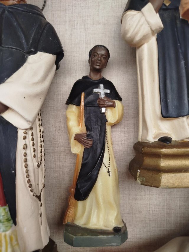 Lote figuras religiosas con defectos