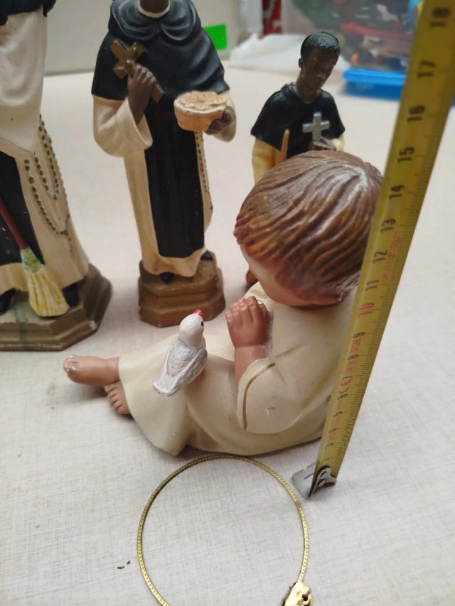 Lote figuras religiosas con defectos
