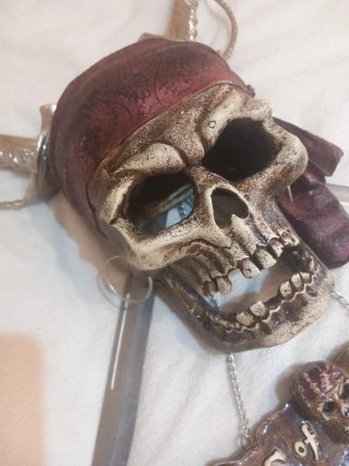 Decoración Piratas del Caribe Calavera Espadas