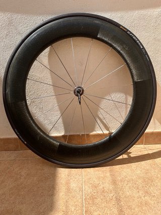 Rueda Zipp 909 Carbono Cambio por delantera clinch
