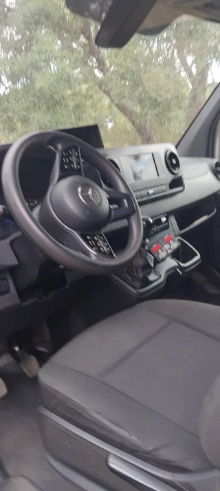 Camión  frigorífico  caja nueva Mercedes-Benz